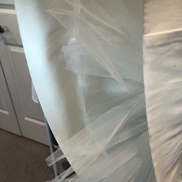 Tweeze Me Juniors Ivory Ruffle Dress Size 3 - Picture 3 of 7